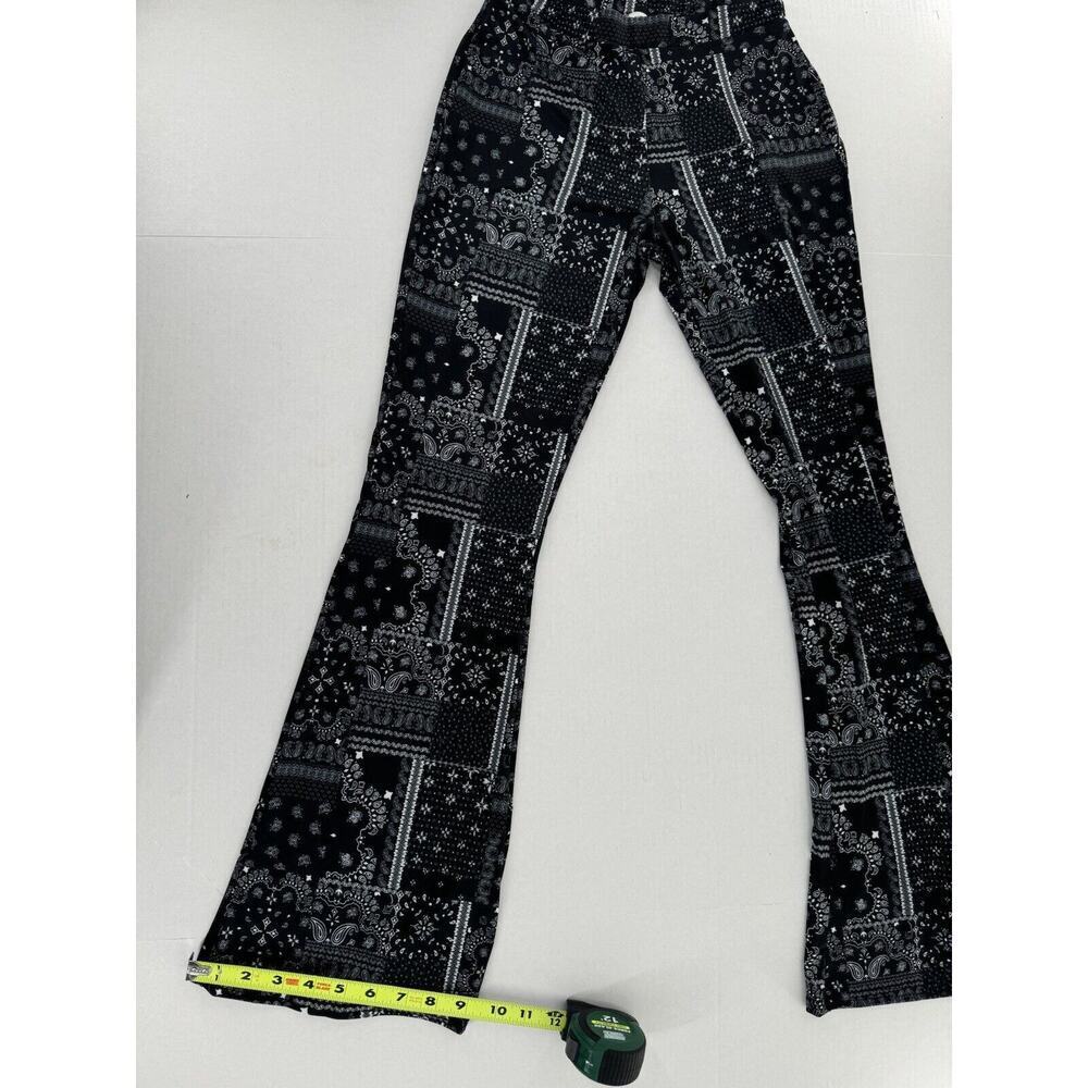 River Island Flare Pants Petite Size Small 6 US Graphic Black White Patchwork​ - Picture 11 of 16
